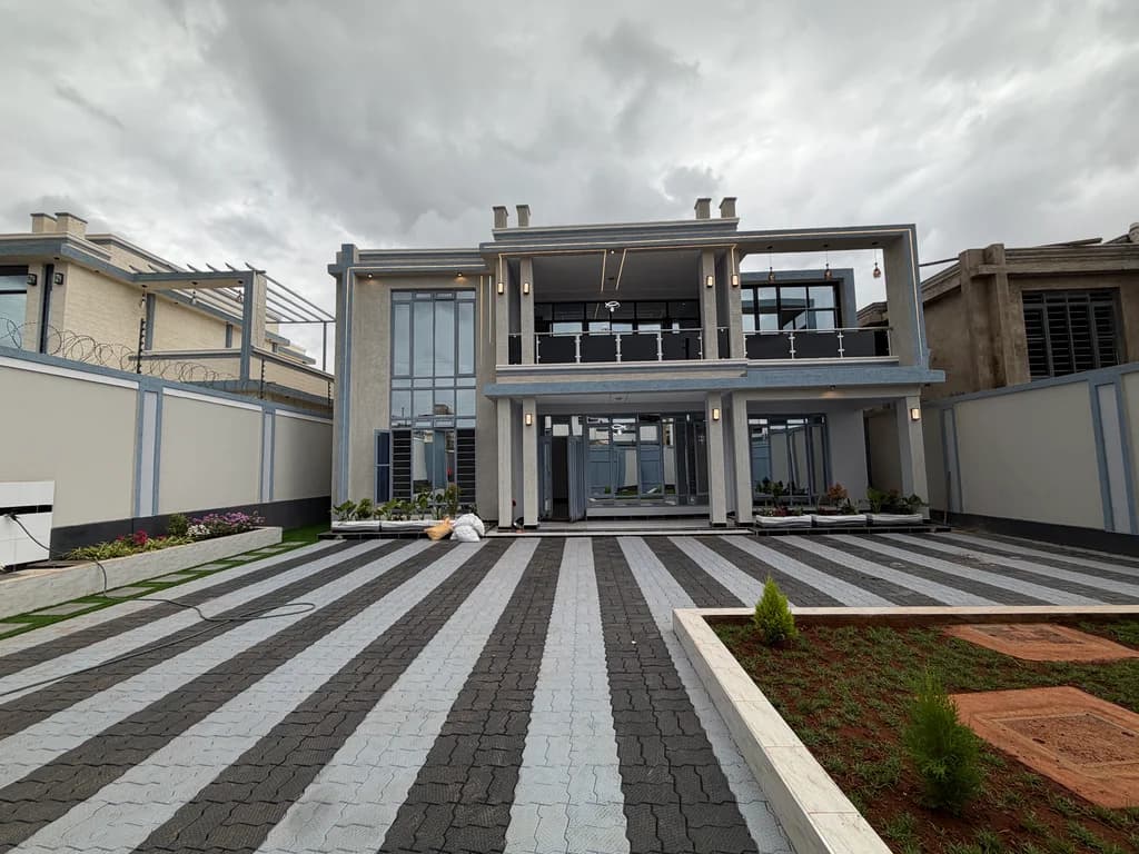4-Bedroom All-En-Suite Home | Office | Rooftop Entertainment Area | Parking for 7 Cars | Ksh 25, 000, 000 — photo 1